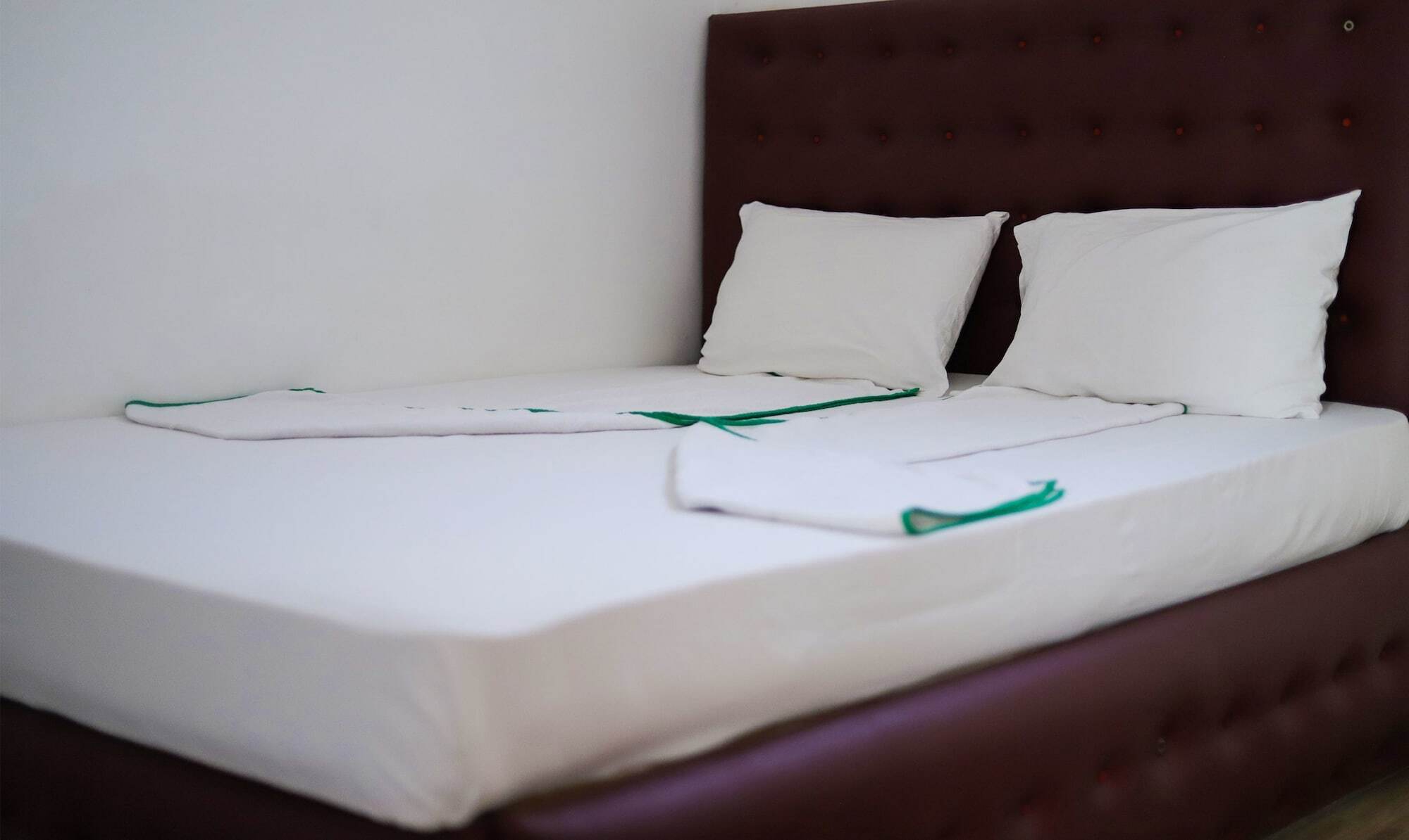 נגומבו Oyo 270 Pavana Resort מראה חיצוני תמונה