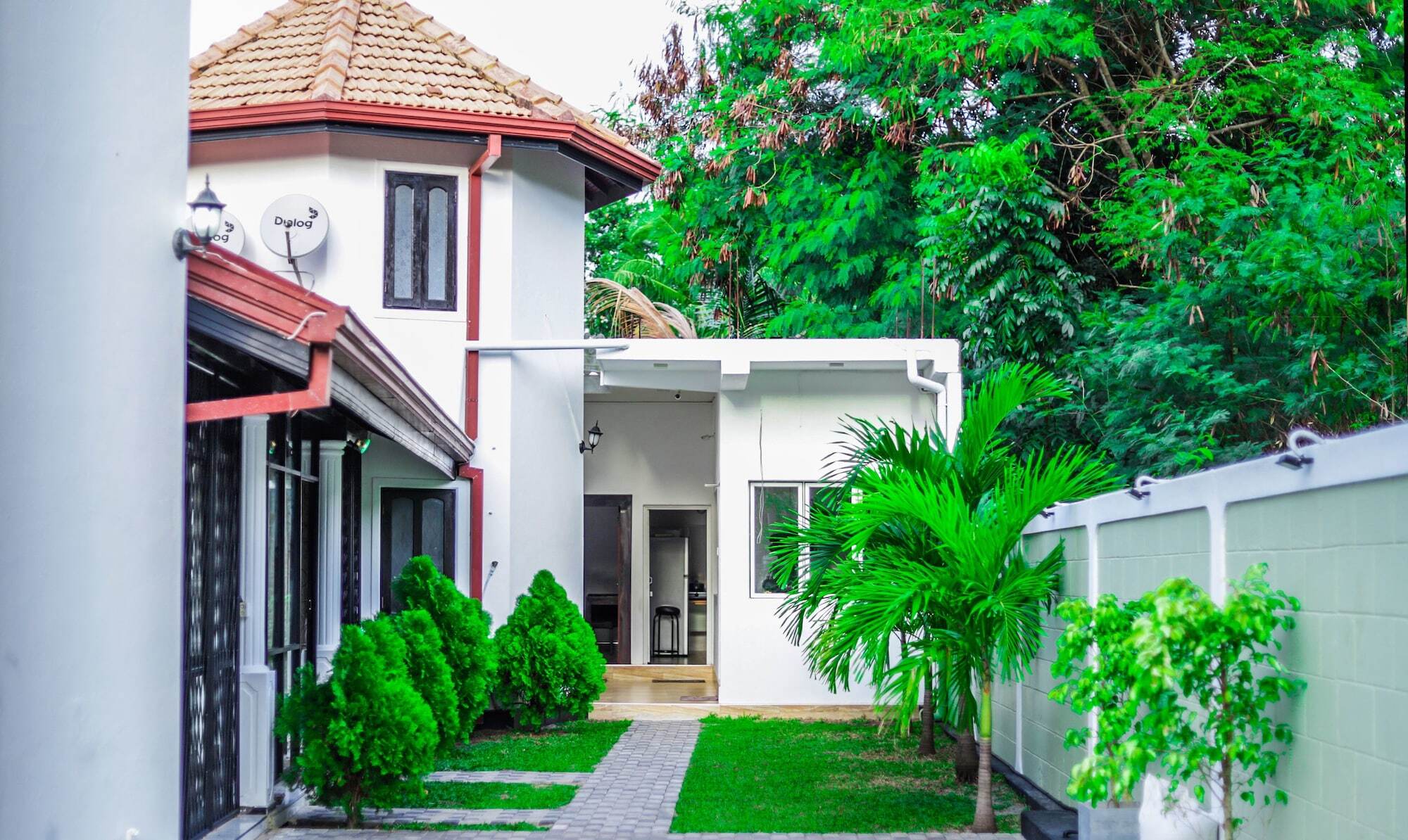 נגומבו Oyo 270 Pavana Resort מראה חיצוני תמונה